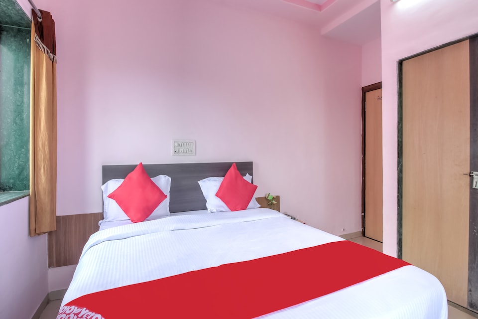 OYO 63322 Hotel Bridge Corner, Chalisgaon, Jalgaon