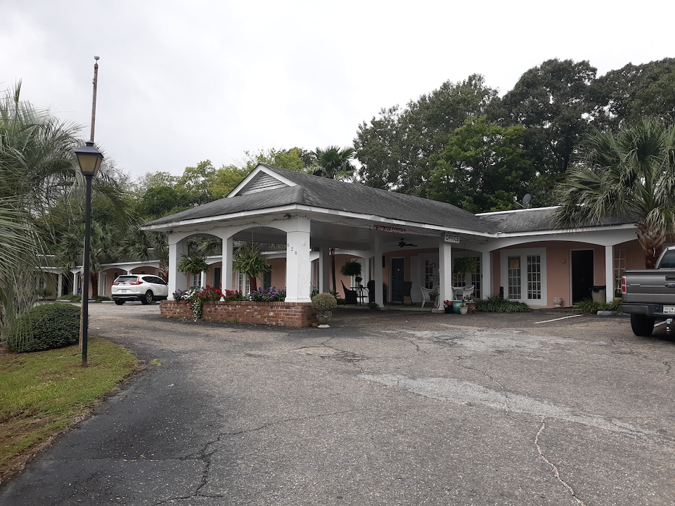 OYO Hotel Santee SC Lake Marion, C29142, Santee SC