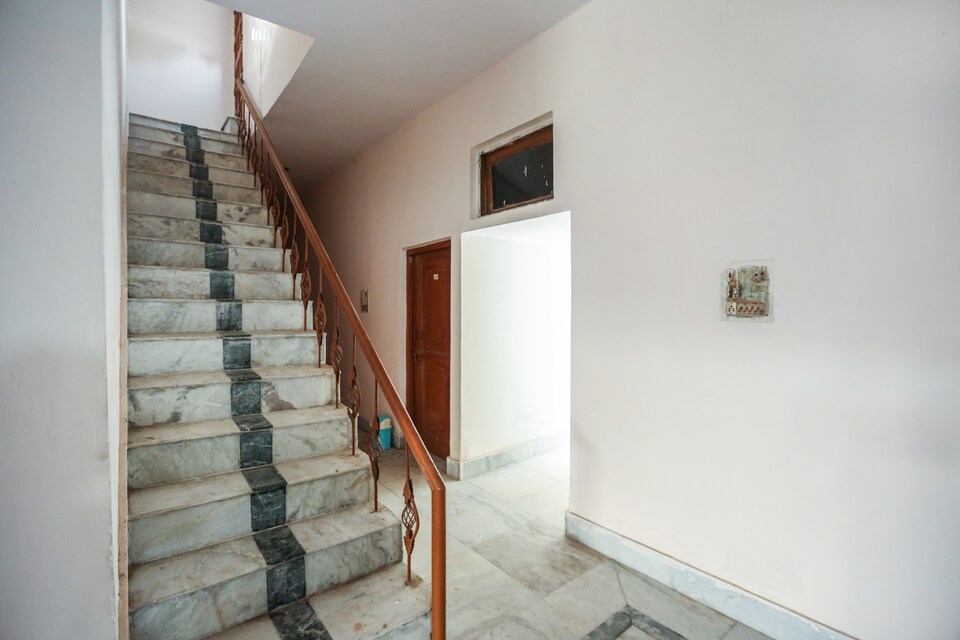 OYO 63352 Hotel Gadhpuri, Faridabad, Faridabad