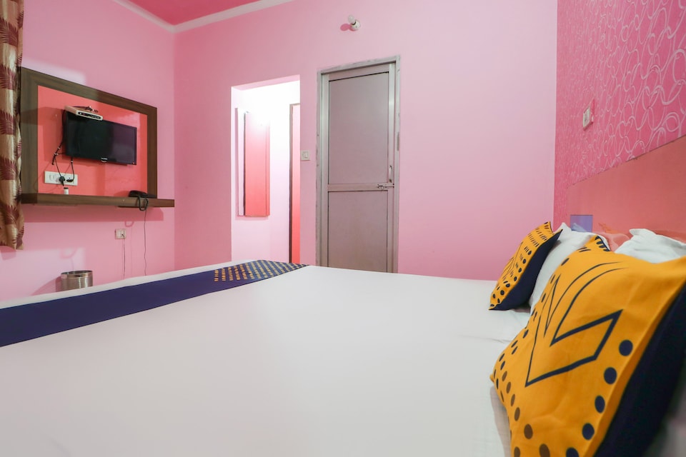 SPOT ON 63373 Hotel Kamal Palace, Railway Station Chandigarh, Chandigarh