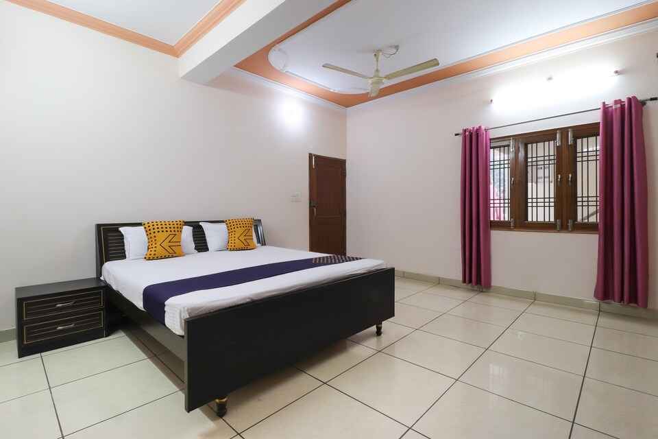 SPOT ON 63390 Vaidik Garden , Aliganj Lucknow, Lucknow