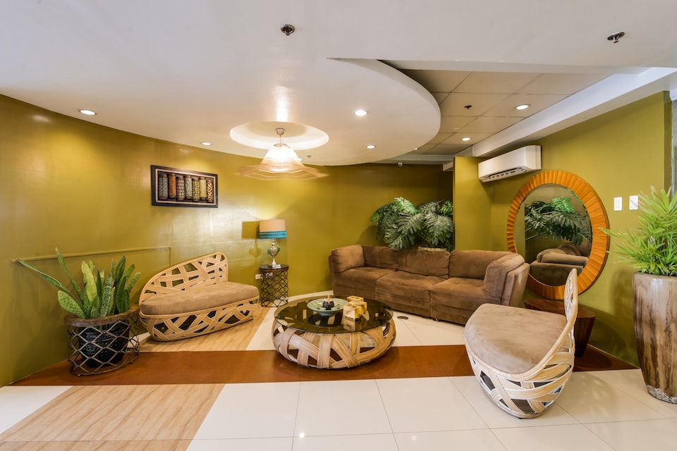 OYO 456 Festive Hotel, Makati Manila, Makati City