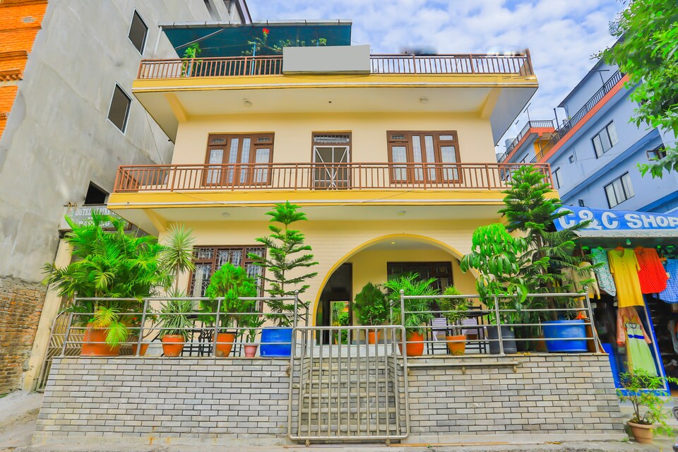 OYO 647 Hotel Alpine Villa, Pokhara, Pokhara