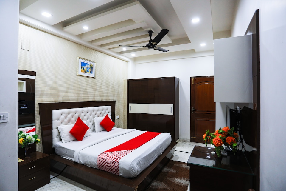 OYO 63409 Starline Residency, HUDA CENTRE 1, Gurgaon