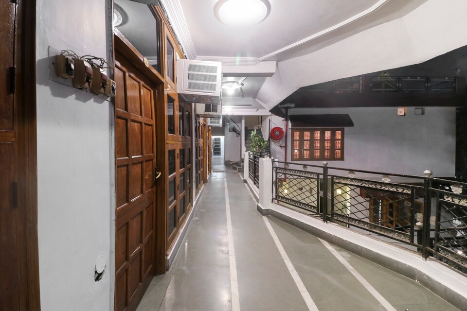 OYO Flagship 63412 Hotel Mayank Prince Chowk, Dehradun Railway Station, Dehradun