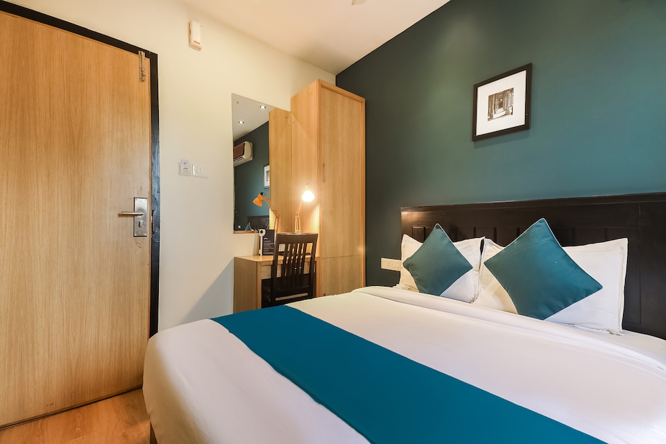 OYO SilverKey 63414 Kettuvallam Bluechip Kakkanad, Kakkanad Kochi, Kochi