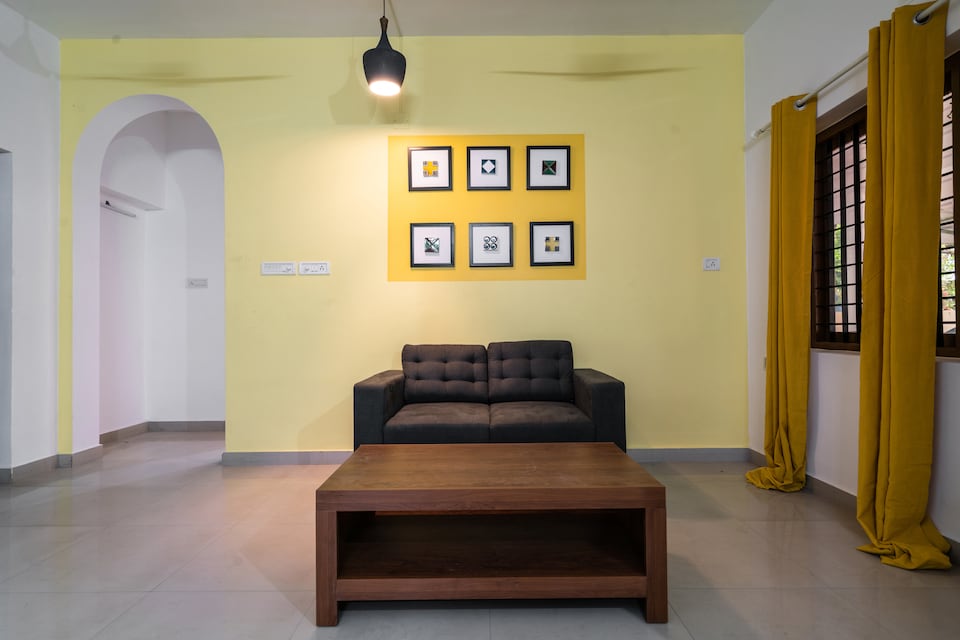 OYO Home 63415 Elegant Mecheril Annexue 2bhk, Vytilla Kochi, Kochi