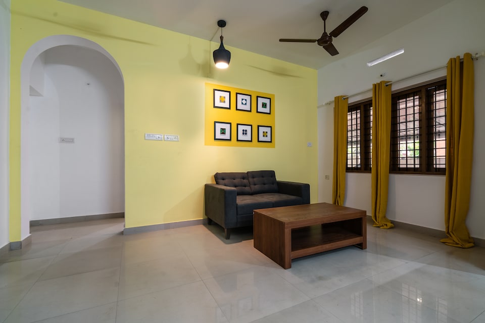 OYO Home 63415 Elegant Mecheril Annexue 2bhk, Vytilla Kochi, Kochi