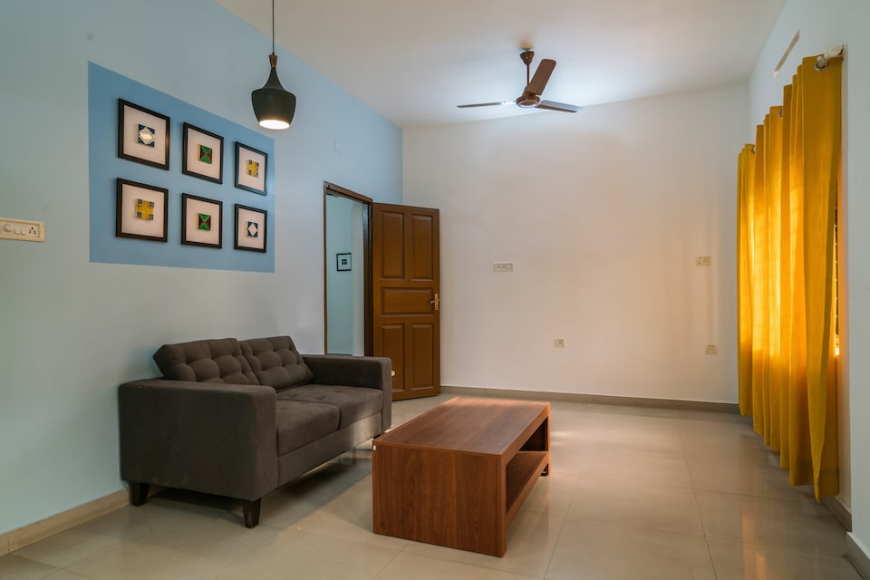 OYO Home 63416 Elegant Mecheril Annexue 3bhk, Vytilla Kochi, Kochi