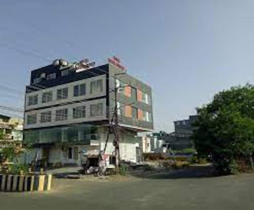 Capital O 63423 Hotel Regal Regency, Vijay Nagar Indore, Indore