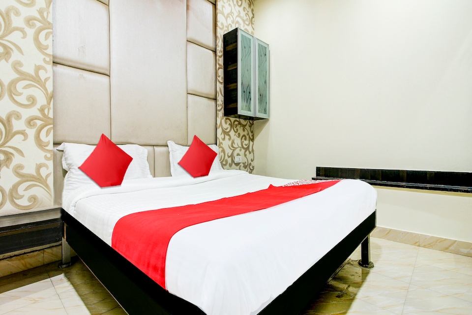 OYO 63434 Shital Residency And Restaurant, Karanja, Washim