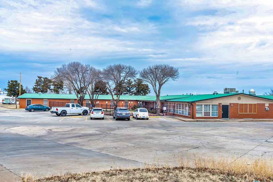 OYO Hotel Woodward OK Hwy 270, C73645, Woodward OK