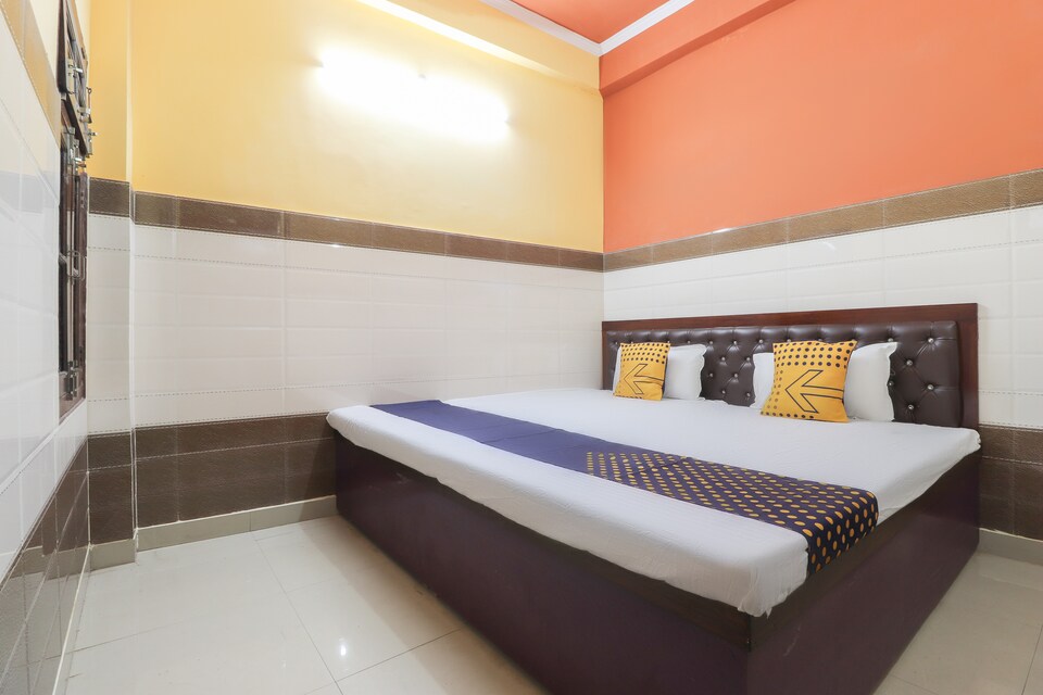 SPOT ON 63473 Madina Guest House , Barabanki, Barabanki