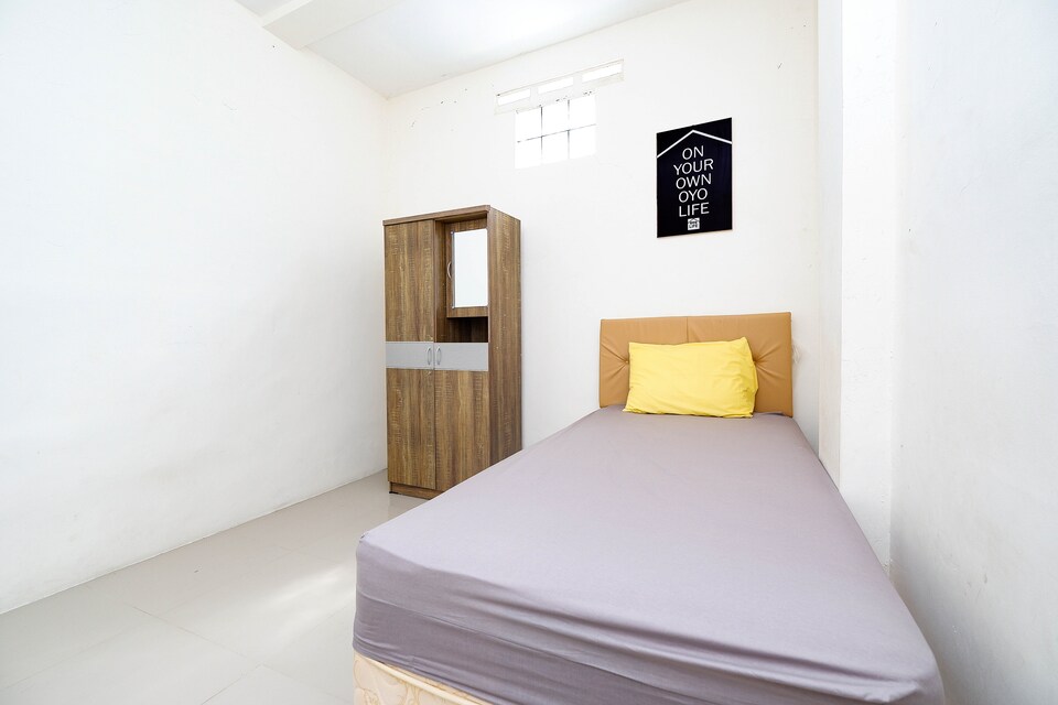 OYO Life 1886  Kost Agus Salim, Semarang Kota, Semarang