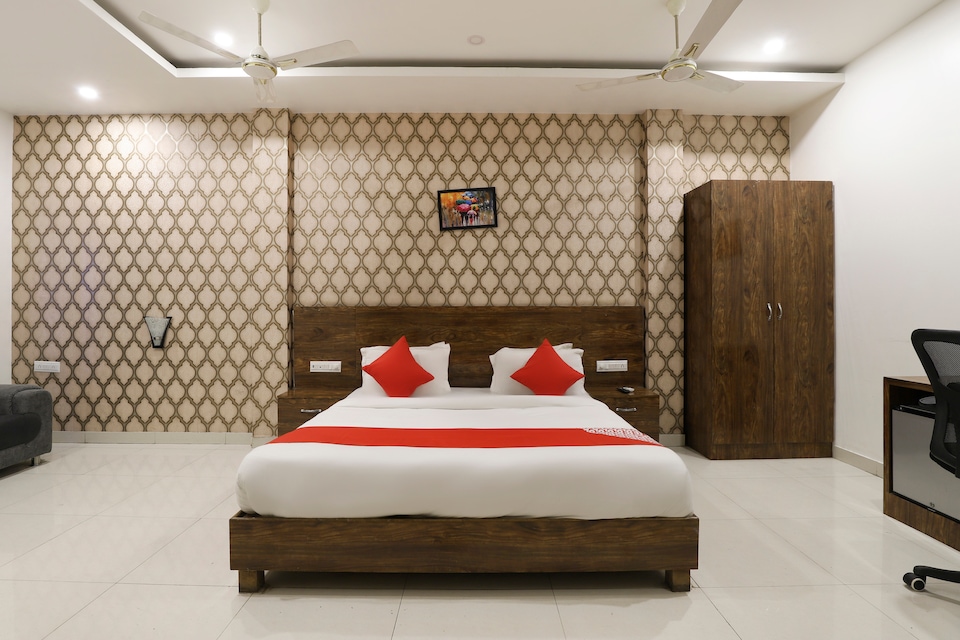 OYO 63476 Hotel Periwinkle, Dahej, Dahej