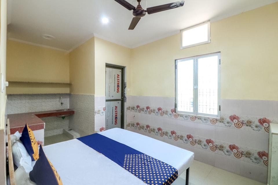 SPOT ON 63477 Aashirwad Guest House, Gorakhnath Gorakhpur, Gorakhpur