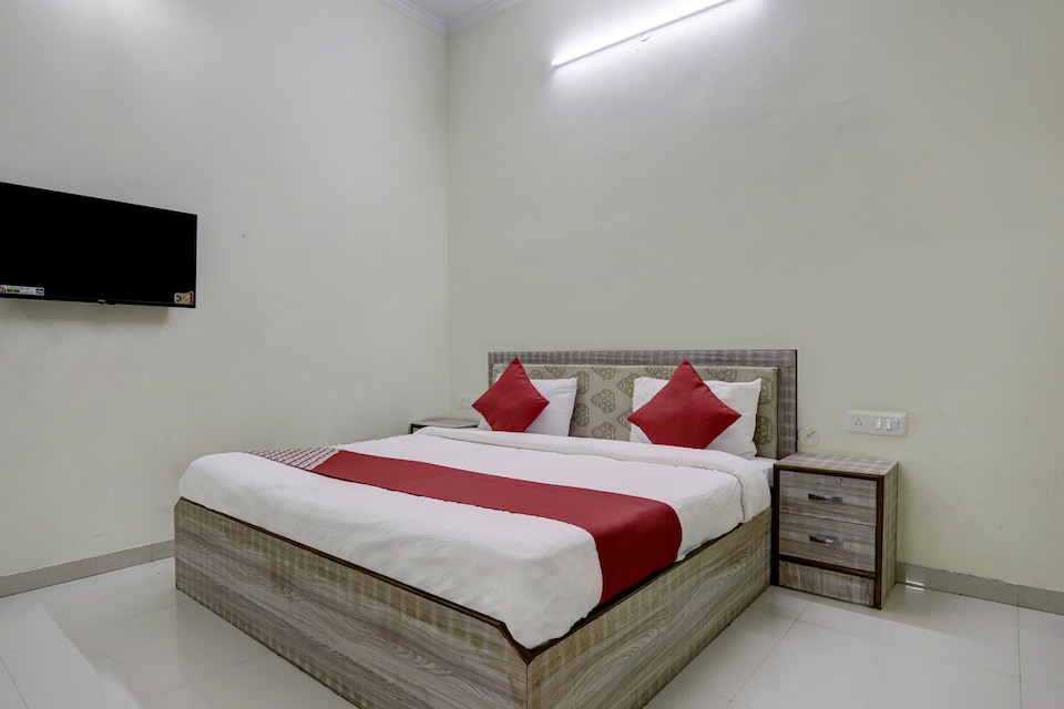 OYO 63505 Vinay Resort, Chomu, Reengus