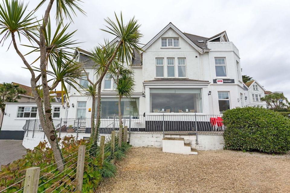 OYO Anacapri, Falmouth (South England), Falmouth