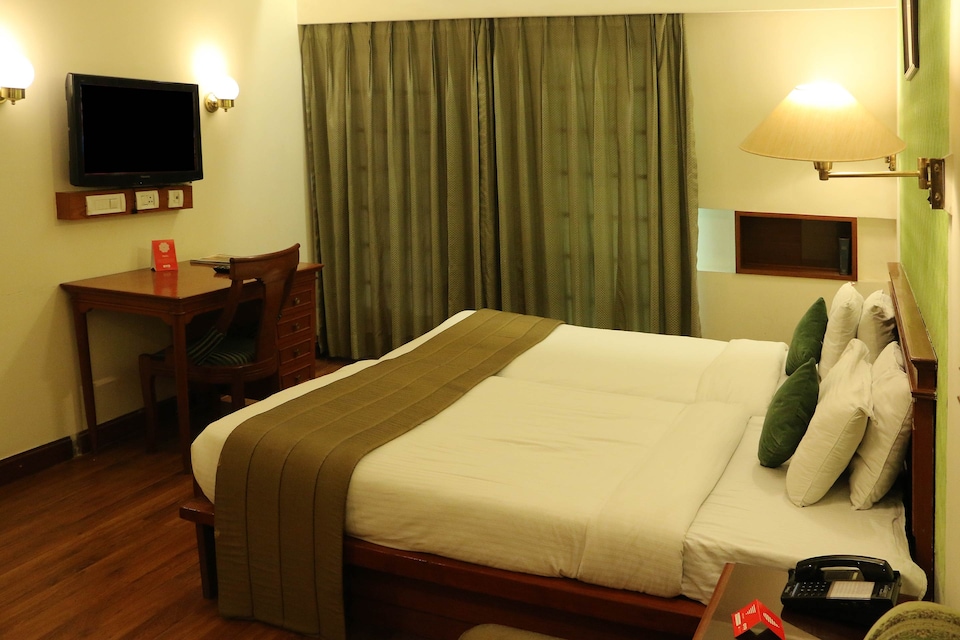 OYO 5145 Hotel Gulmor, Ferozepur Road Ludhiana, Ludhiana