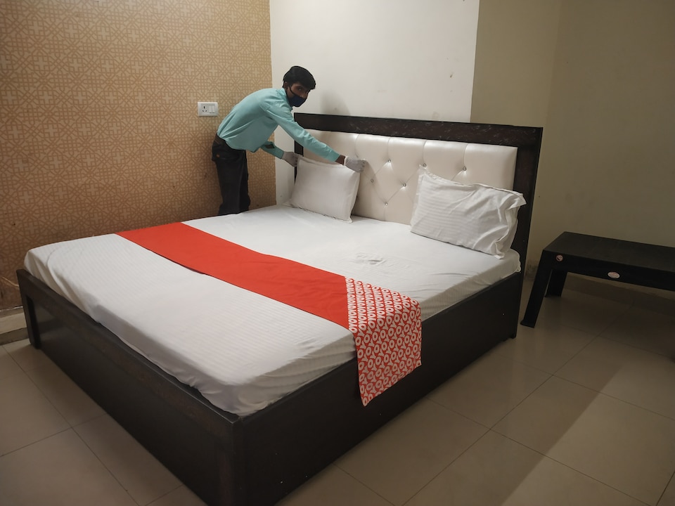 OYO 63527 Hotel Seventeen, Faridabad, Faridabad
