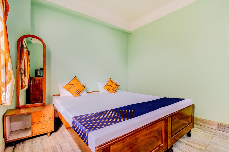 OYO Hotel Lotus 1, Six Mile Guwahati, Guwahati