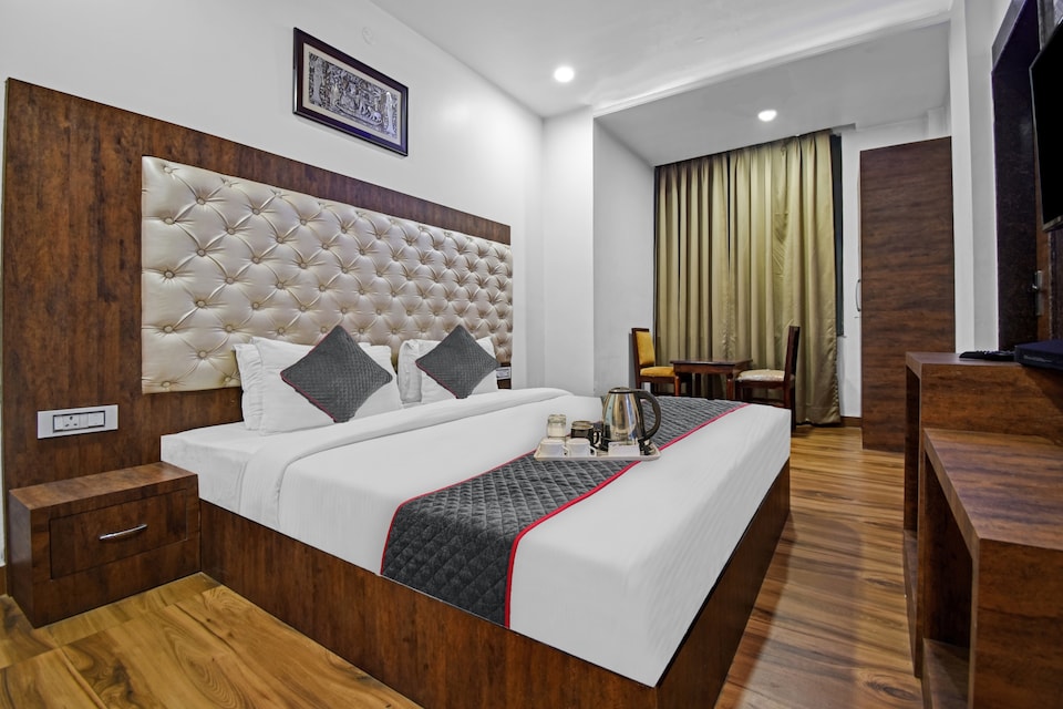 OYO Townhouse 807 Hotel Alpine, Mansarovar, Jaipur