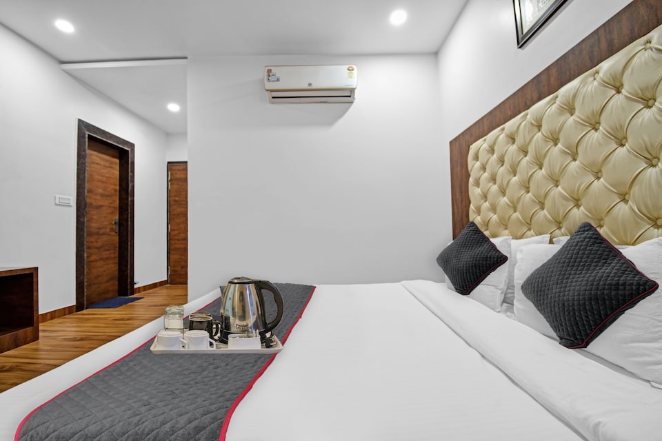 OYO Townhouse 807 Hotel Alpine, Mansarovar, Jaipur