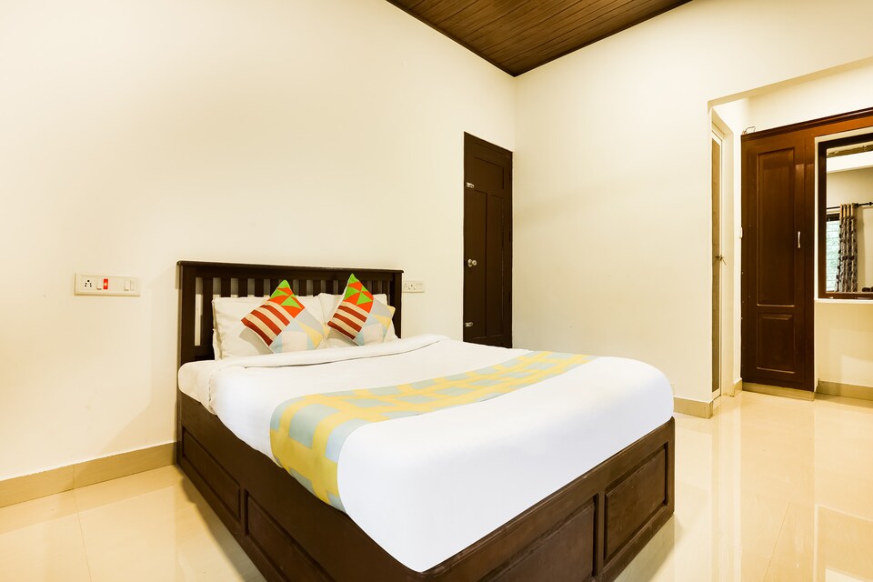 OYO Home 63550 Heavenly Days , Adimali Munnar, Munnar