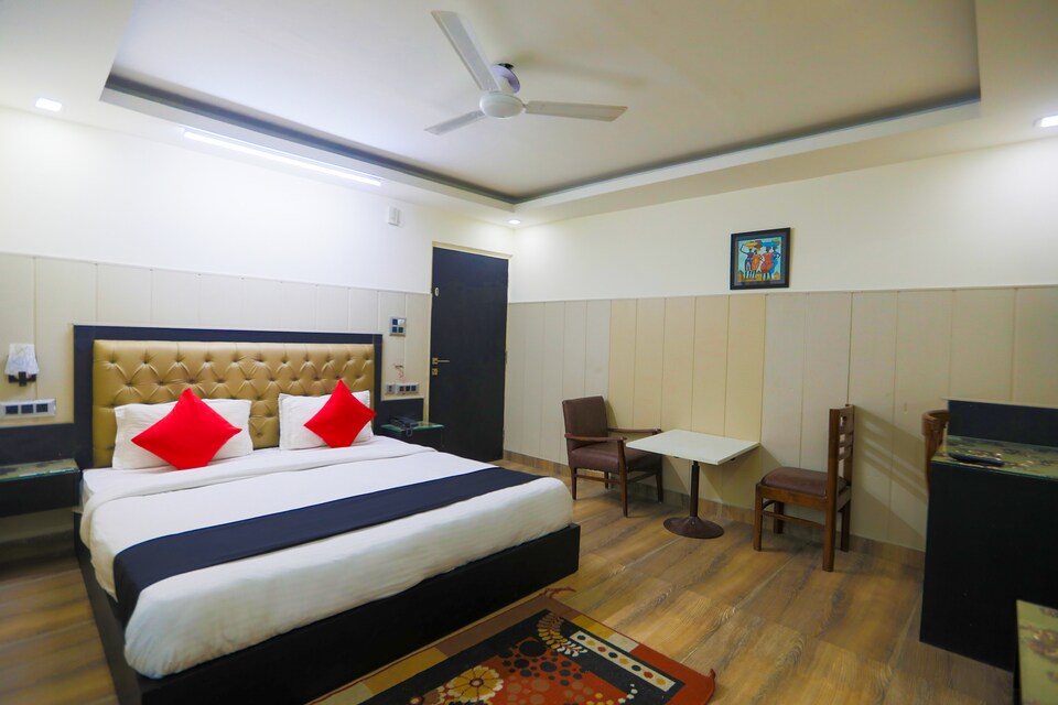 Capital O 63582 Hotel Metropolitan Express, Airport Delhi, Delhi Transit