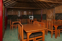 Collection O  Silver Tree Inn