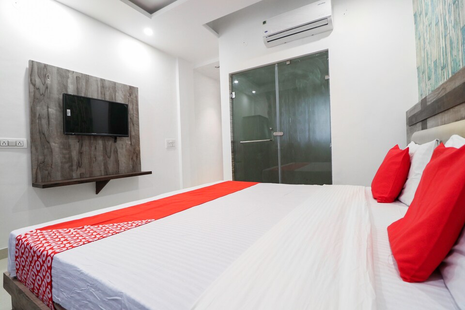 Capital O 63629 Hotel Almond, Panchkula, Panchkula