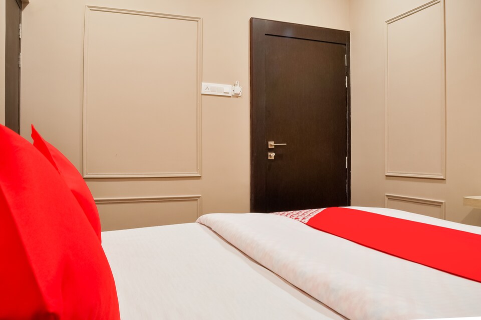 Flagship 63636 Sk Inn, Hingna Road Nagpur, Nagpur