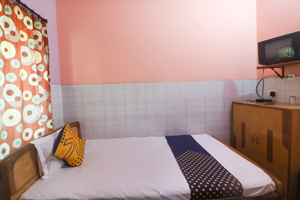 SPOT ON 63643 Rohini Lodge, Berhampore, Berhampore