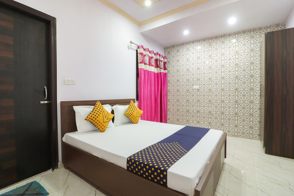 Live as GZB581, Indirapuram Ghaziabad, Ghaziabad