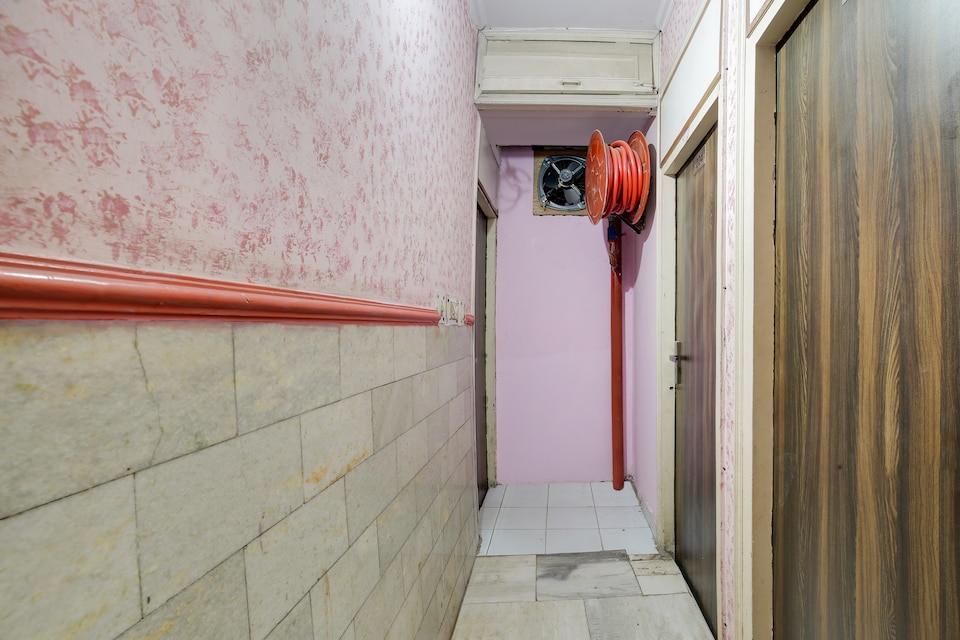 OYO Hotel Sefali Dx Near Gurudwara Shri Bangla Sahib, Paharganj Delhi, Delhi