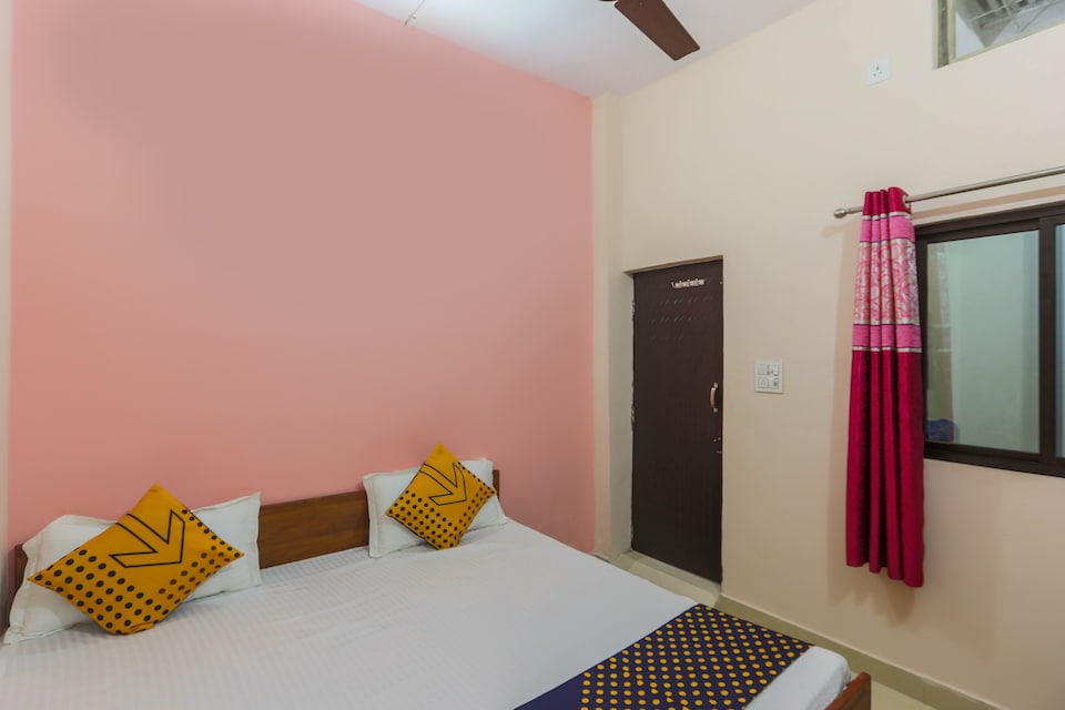 SPOT ON 63670 Hotel Raj Ratan Guest House, Pilibhit Bypass Road, Bareilly