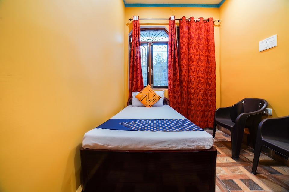OYO 63679 Hotel Narayan, Kausani, Kausani