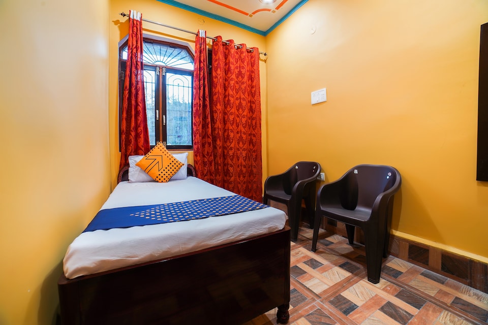 OYO 63679 Hotel Narayan, Kausani, Kausani