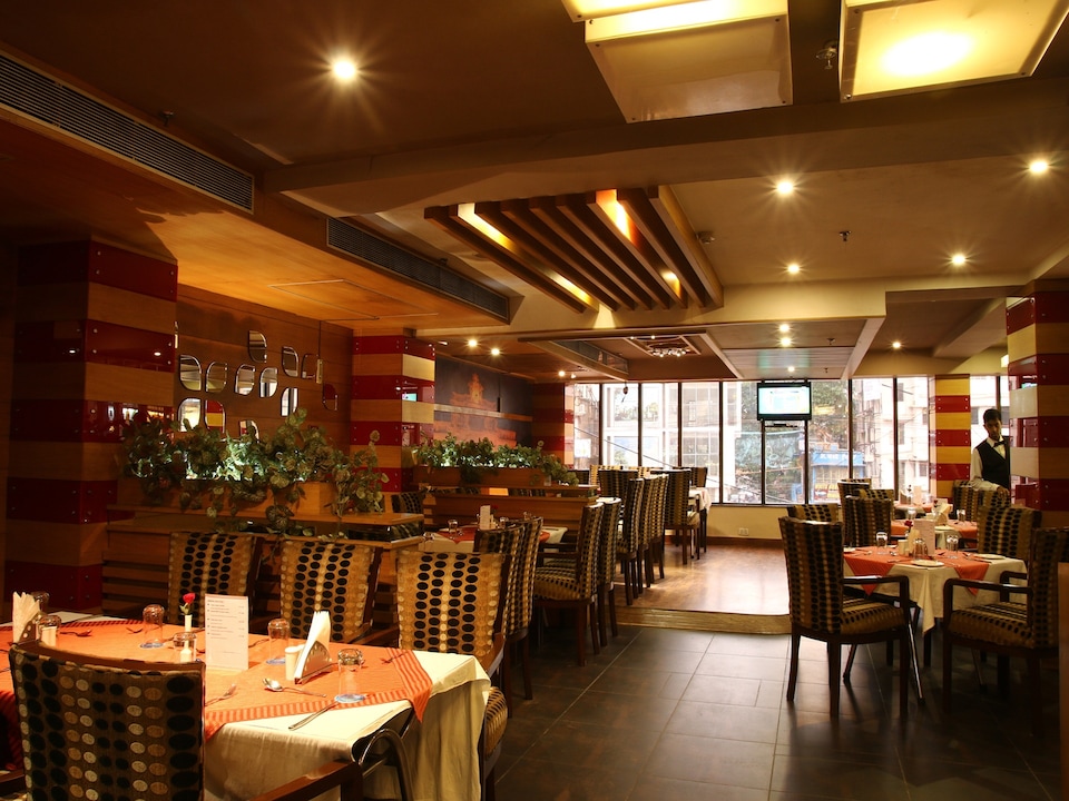 OYO 828 Dum Dum, VIP Road Kolkata, Kolkata