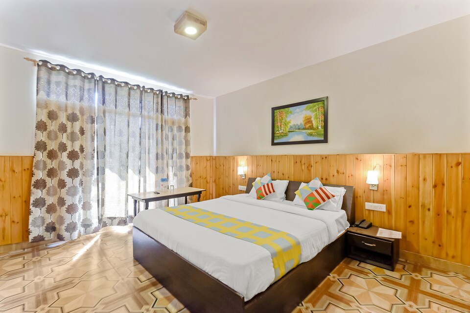 OYO Home 63698 Exuberant Stay Burwa, NH 21 Manali, Manali