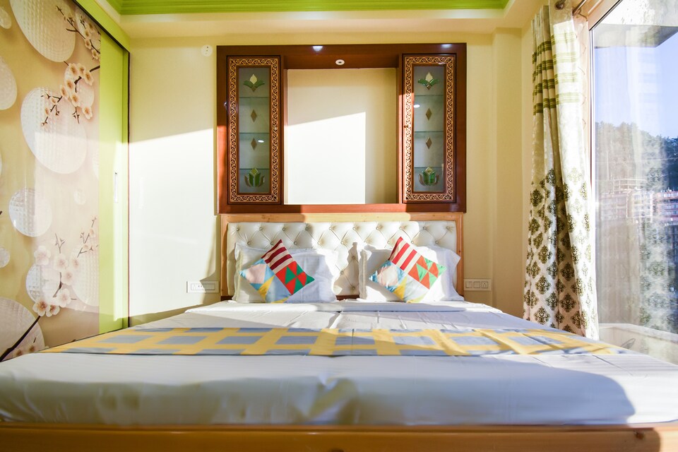 OYO Home 63698 Luxurious 2bhk Apartment Chotta Shimla, Chotta Shimla, Shimla