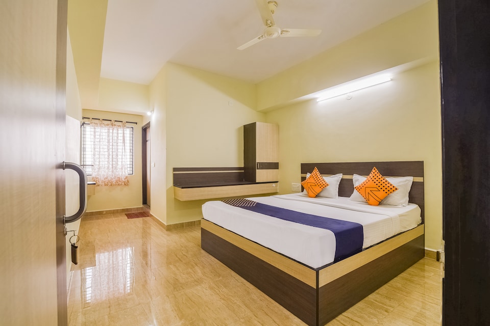 SPOT ON 63751 Hotel Padmavathi, Puttur-AP, Puttur-AP