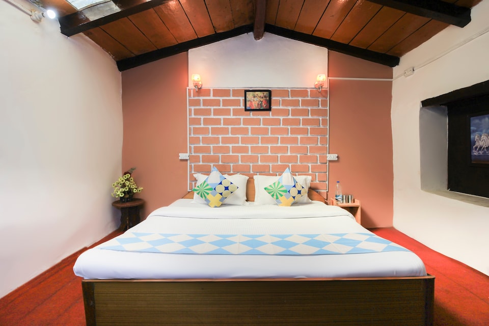 OYO Home 63757 Peaceful Family Suite  Mukteshwar, Mukteshwar Nainital, Nainital