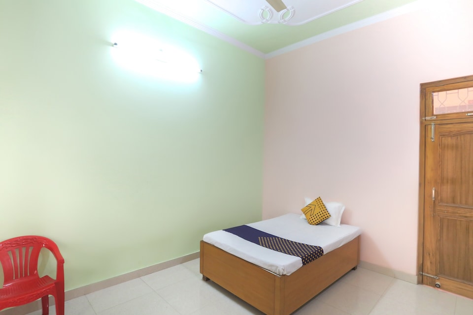 SPOT ON 63777 Saubhagya Marriage Hall , Aliganj Lucknow, Lucknow