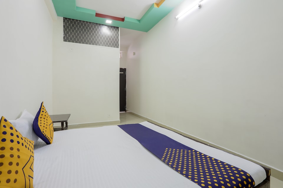 SPOT ON 63779 Mp Residency , Ujjain Indore Road, Ujjain
