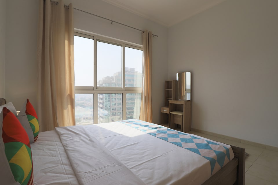 OYO 355 Home Venetian Tower 1 BR, Al Barsha Dubai, Dubai
