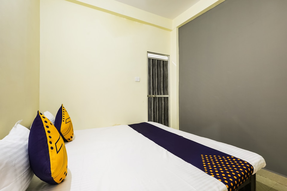 SPOT ON 63791 Hotel Abhinandan, Mahakal Temple, Ujjain