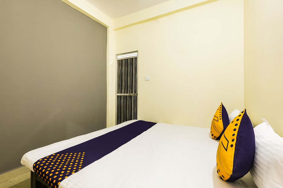 SPOT ON 63791 Hotel Abhinandan, Mahakal Temple, Ujjain