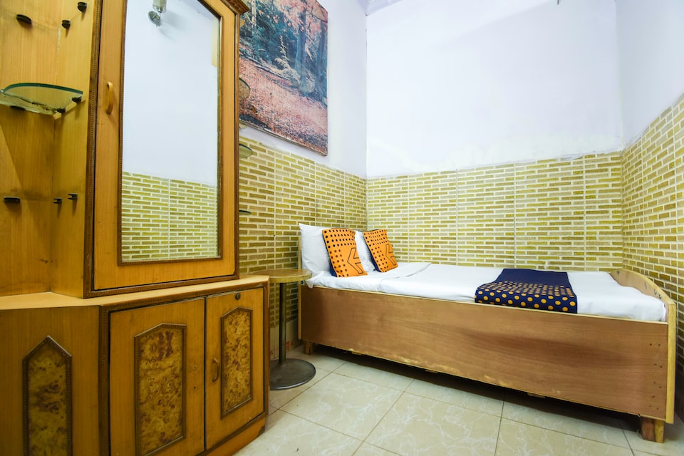 SPOT ON 63795 Hotel Samrat, Sirsa, Sirsa