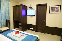 OYO The Mansion Hotel